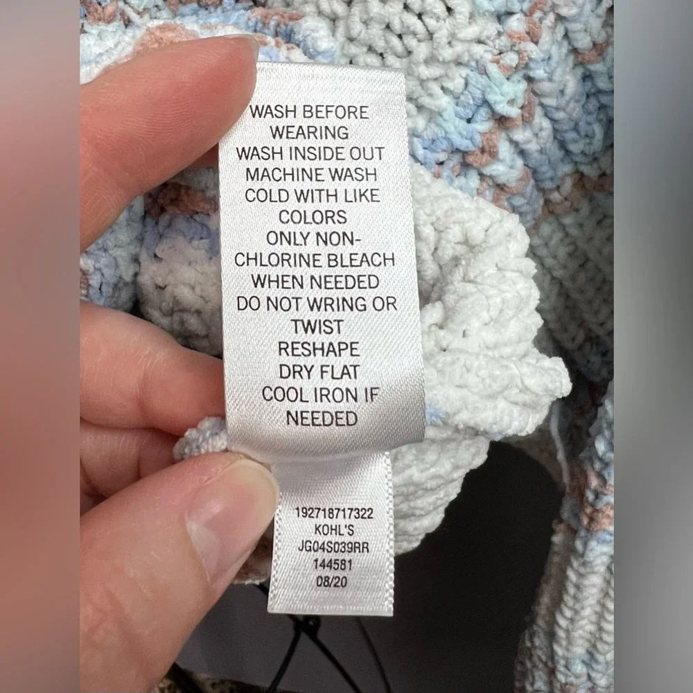 So - L - Crochet Crew Sweater - 100% Polyester - Used - Picture 11 of 11